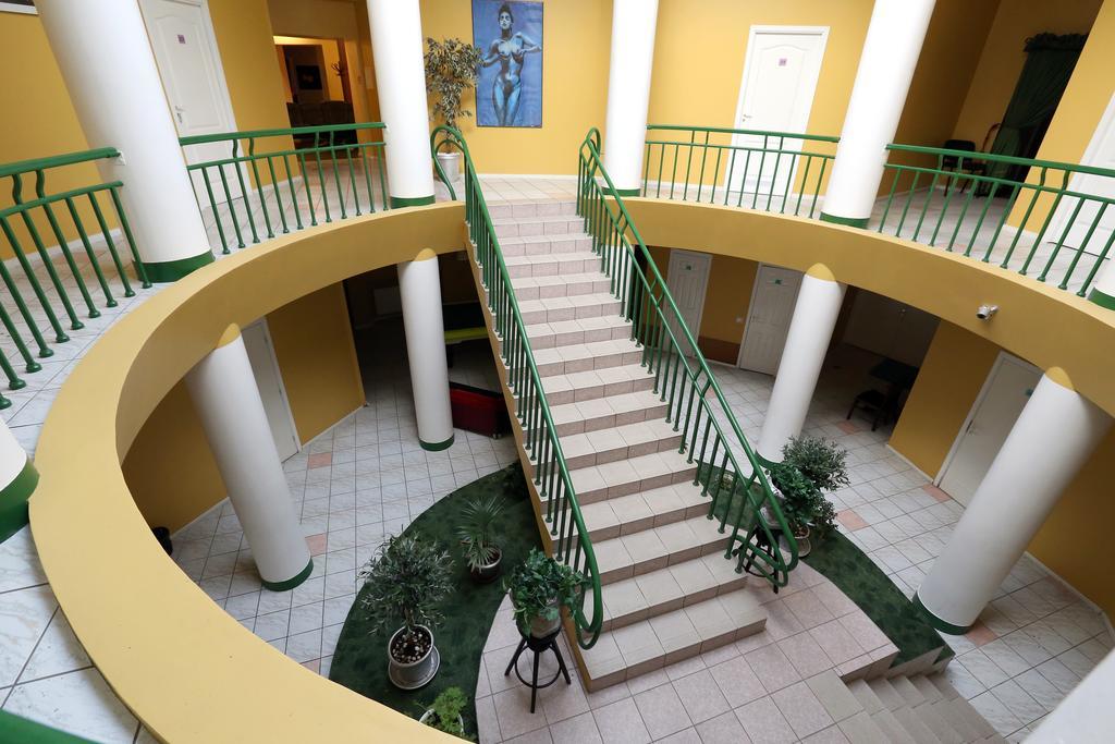 Vaivorykste Šiauliai Exterior foto